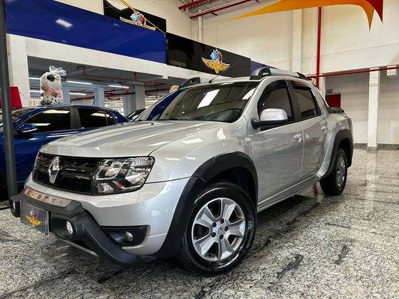 RENAULT DUSTER OROCH 2.0 16V FLEX DYNAMIQUE 4P AUTOMÁTICO